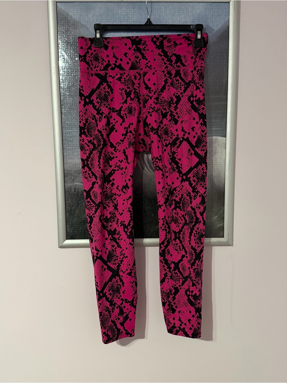 Women’s Pink Snake-Print Leggings